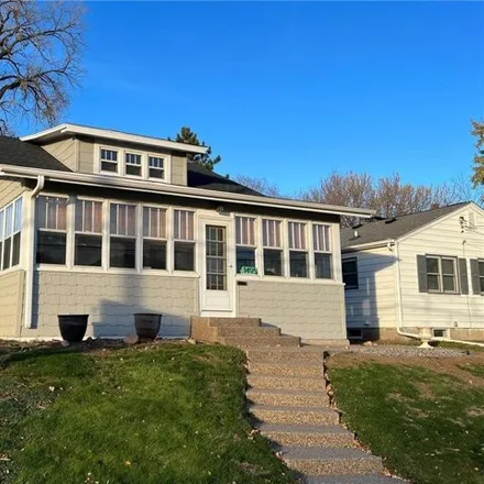 Buy this 3 bed house on 1481 Randolph Avenue in Saint Paul, MN 55105