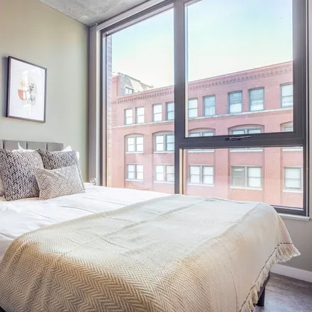 Rent this 1 bed apartment on Chicago