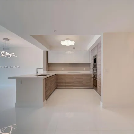 Image 9 - 300 Sunny Isles Boulevard - Condo for rent