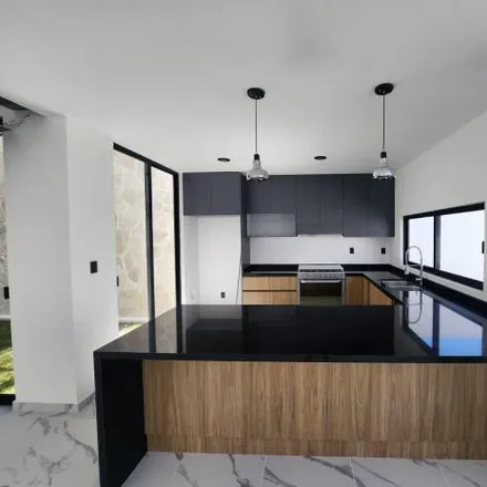 Buy this 4 bed house on Avenida Diego Rivera in Zirándaro Residencial, 37886 Cañajo