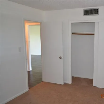 Image 9 - 13626 Greenfield Dr Apt 207, Tampa, Florida, 33618 - Condo for rent