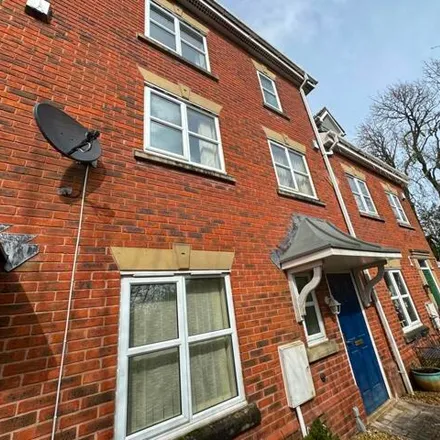 Rent this 3 bed townhouse on Kennington Close in Priorslee Village, TF2 9QE