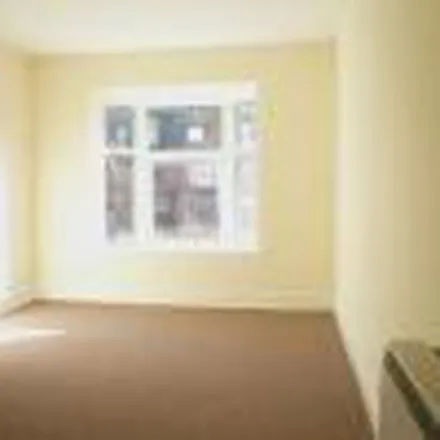 Image 6 - Cross Road, Leicester, LE2 3AA, United Kingdom - Apartment for rent
