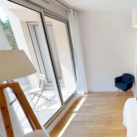 Rent this 5 bed room on 17bis Rue Juliette Récamier in 69006 Lyon, France