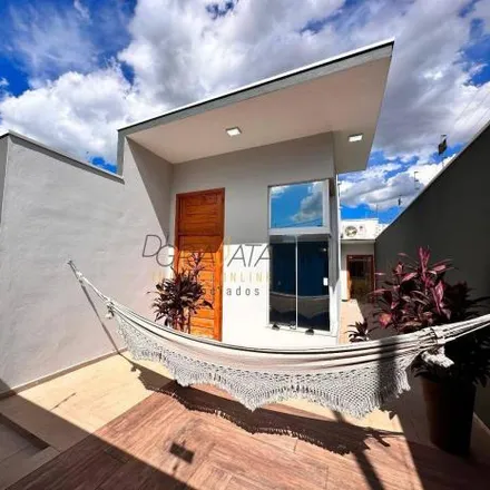Buy this 3 bed house on Rua Doutor Mário Vani Benfica in Varginha - MG, 37014-470