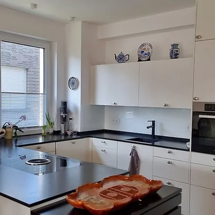 Rent this 4 bed apartment on Holbeinstraße 2b in 41063 Mönchengladbach, Germany