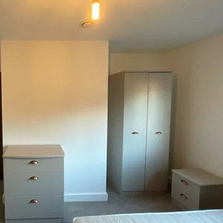 Image 9 - Wilburn Wharf Block B, Ordsall Lane, Salford, M5 4XR, United Kingdom - Room for rent
