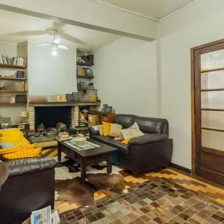 Buy this 4 bed house on Avenida Palmeira in Petrópolis, Porto Alegre - RS