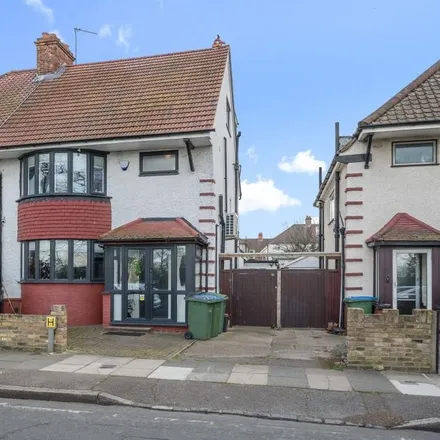 Rent this 3 bed duplex on Canberra Road in London, SE7 8PE