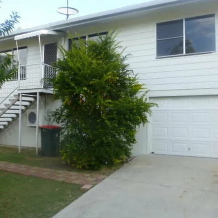 Rent this 4 bed apartment on Rickertt Crescent in Middlemount QLD, Australia