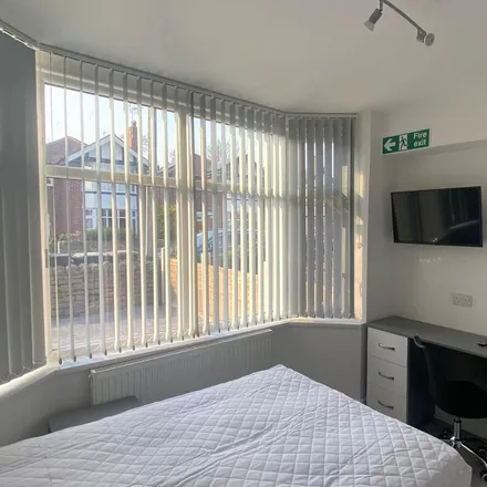 Image 2 - 22 Coventry Road, Beeston, NG9 2EG, United Kingdom - Room for rent