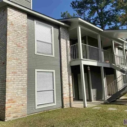 Rent this 1 bed condo on Oakbrook Apartments in Arlington, Baton Rouge