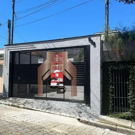 Buy this 3 bed house on Avenida Presidente Humberto de Alencar Castelo Branco 2718 in Vila Augusta, Guarulhos - SP