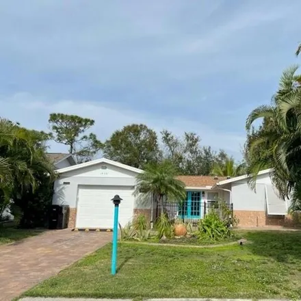 Rent this 3 bed house on 1476 Strada D Oro in Venice, FL 34292