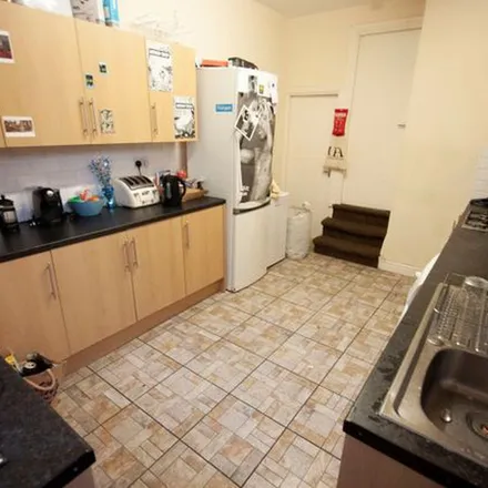Rent this 5 bed townhouse on 193 Back Albert Terrace in Leeds, LS6 1QL