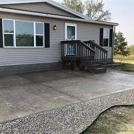 Image 1 - 209 3rd Street, Bainville, Roosevelt County, MT 59212, USA - House for sale