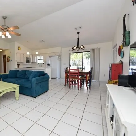Image 9 - Bright & Breezy, 541 East Gulf Beach Drive, Franklin County, FL 32328, USA - House for sale