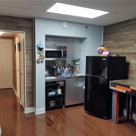 Image 3 - 1205 Saint Charles Ave Apt 710, New Orleans, Louisiana, 70130 - Condo for sale