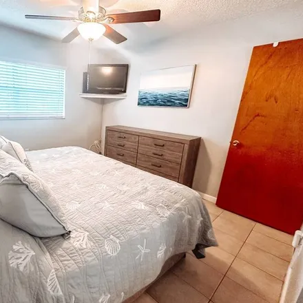 Rent this 1 bed condo on Treasure Island