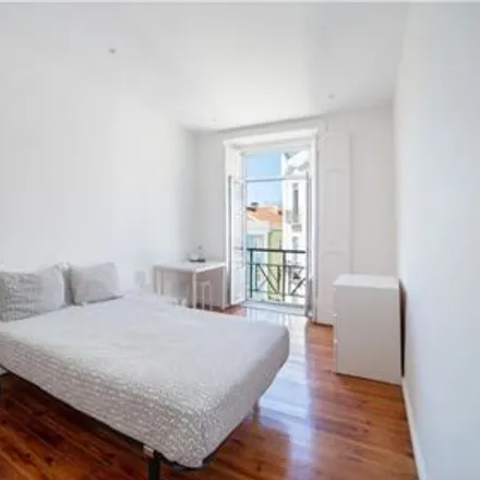Rent this 6 bed room on Rua da Guiné