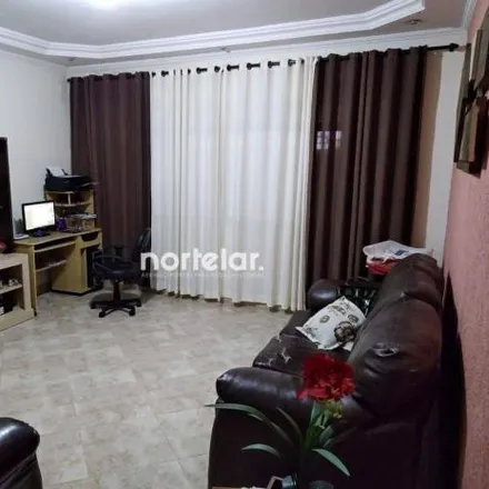 Buy this 3 bed house on Rua Benedito Aparecido da Silva in Perus, São Paulo - SP