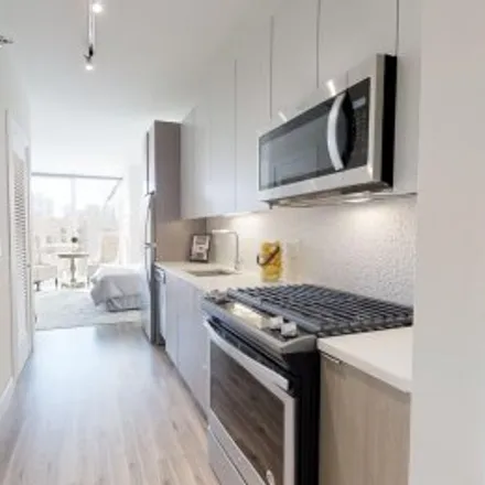 Rent this studio apartment on #810,1407 South Michigan Avenue in Central Station, Chicago