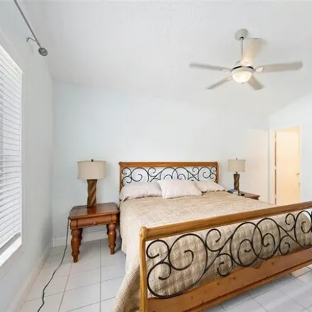 Image 9 - 2618 Bedford Mews Drive, Wellington, FL 33414, USA - House for rent