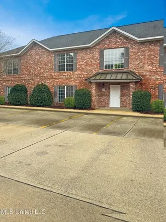 Buy this 2 bed condo on 7920 Fountainbleau Road in Jackson County, MS 39564