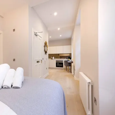Rent this studio apartment on City of Edinburgh in EH2 3JG, United Kingdom