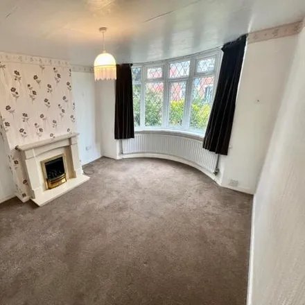 Image 2 - Silverdale Close, Coventry, CV2 1PX, United Kingdom - House for rent