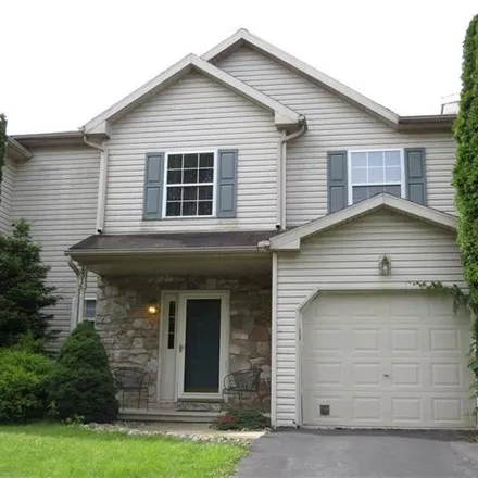 Rent this 3 bed townhouse on 4316 Bedford Drive in Farmersville, Bethlehem Township