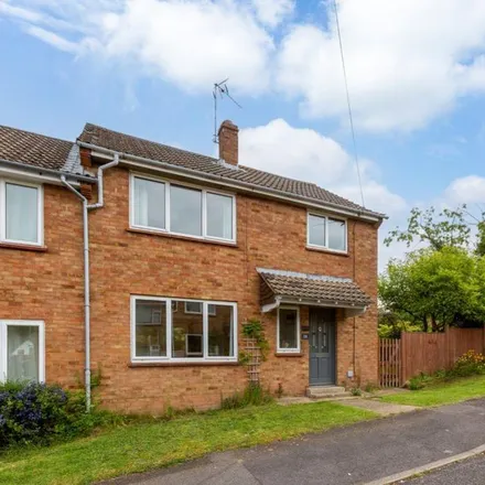 Rent this 3 bed house on unnamed road in Dunton Green, TN13 3DU