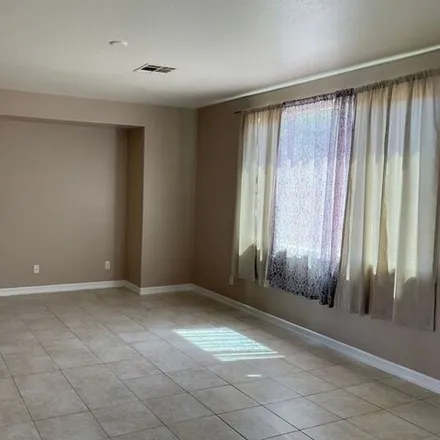 Image 3 - 7946 Skyline View Ct, Las Vegas, Nevada, 89113 - House for rent