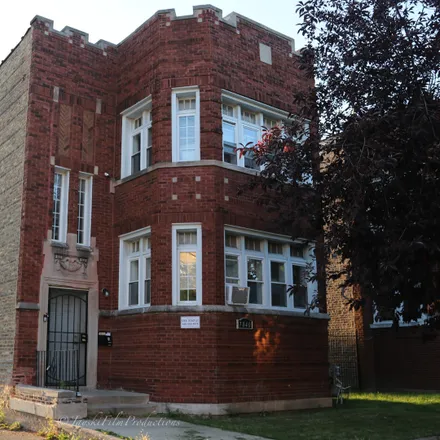 Buy this 8 bed duplex on 7814 South Loomis Boulevard in Chicago, IL 60620