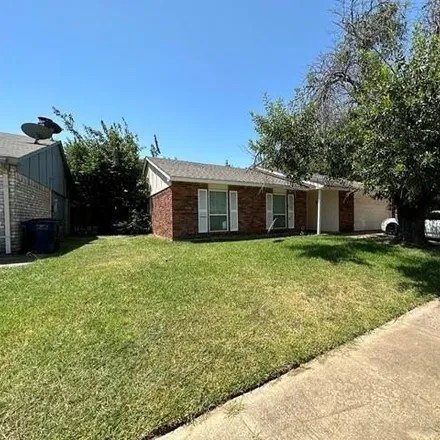 Buy this 3 bed house on 7305 Lea Place in Fort Worth, TX 76140