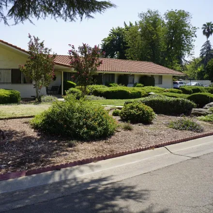 Buy this 4 bed house on 150 North Duke Avenue in Sunnyside, Fresno County