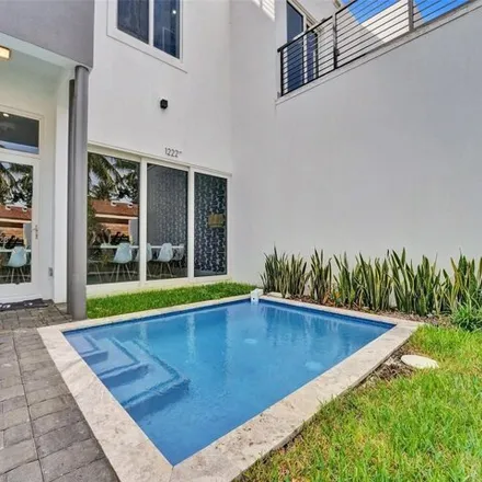 Image 3 - 1250 Northeast 15th Avenue, Fort Lauderdale, FL 33304, USA - House for rent