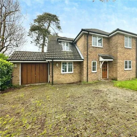 Buy this 4 bed house on Hartwood Gardens in Havant, PO8 8RA