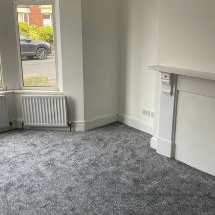 Rent this 2 bed apartment on Simonside Terrace in Newcastle upon Tyne, NE6 5JX