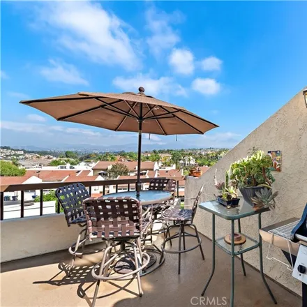 Image 2 - 27921 Mazagon, Mission Viejo, CA 92692, USA - Loft for sale