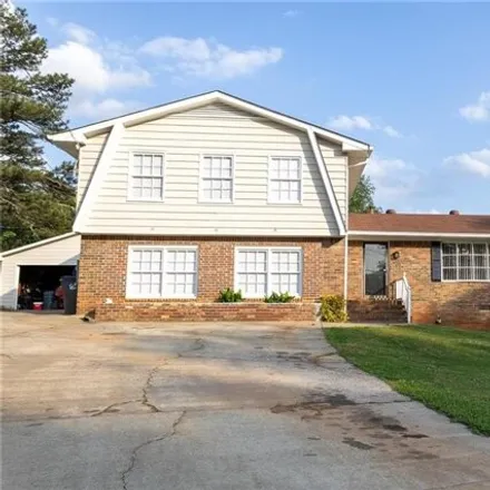 Buy this 6 bed house on 3550 Tracey Drive Northwest in Gwinnett County, GA 30096