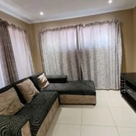 Rent this 2 bed townhouse on unnamed road in Kameeldrif, Gauteng