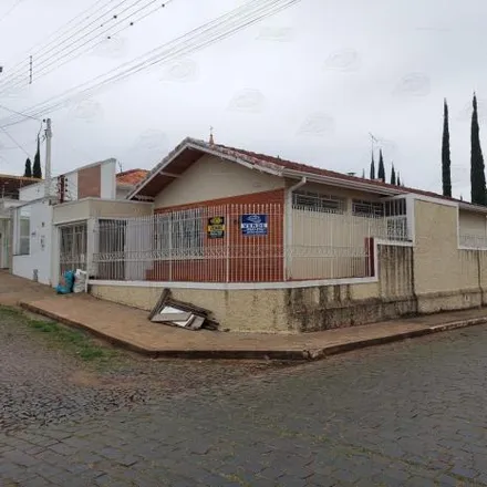 Buy this 3 bed house on Rua Doutor Francisco Mesquita in Vila Santa Terezinha, Itararé - SP