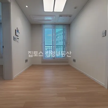Rent this 2 bed apartment on 서울특별시 성북구 하월곡동 174