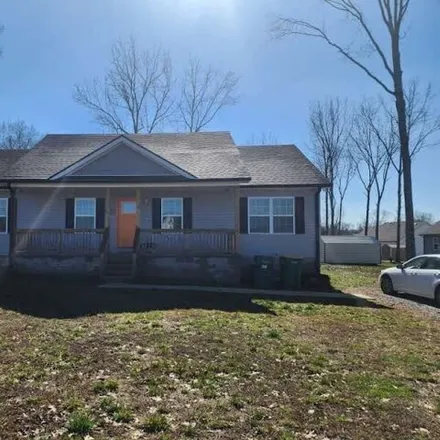 Buy this 3 bed house on Southview Drive in Lewisburg, TN 37091
