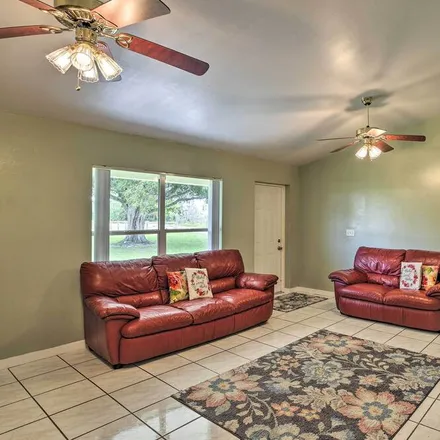 Rent this 4 bed house on Clewiston