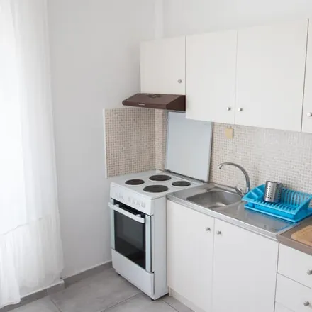 Rent this 1 bed apartment on National Bank of Greece in Ελευθερίου Βενιζέλου 36, Kavala