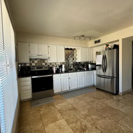 Image 4 - 16228 North 11th Place, Phoenix, AZ 85022, USA - Room for rent