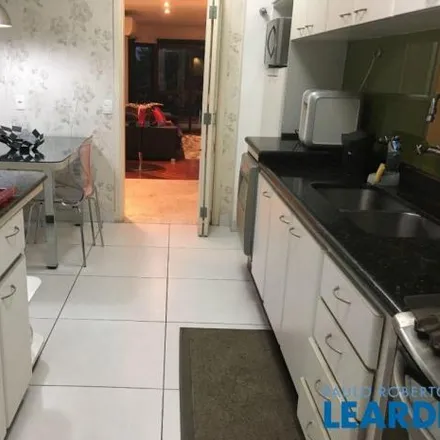 Buy this 3 bed apartment on Rua Princesa Isabel in Campo Belo, São Paulo - SP