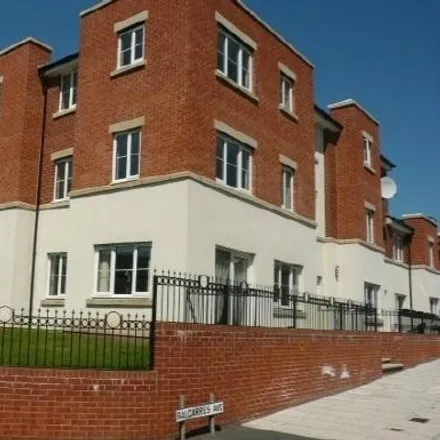 Rent this 2 bed apartment on Alexandra House in Balcarres Avenue, Bottling Wood